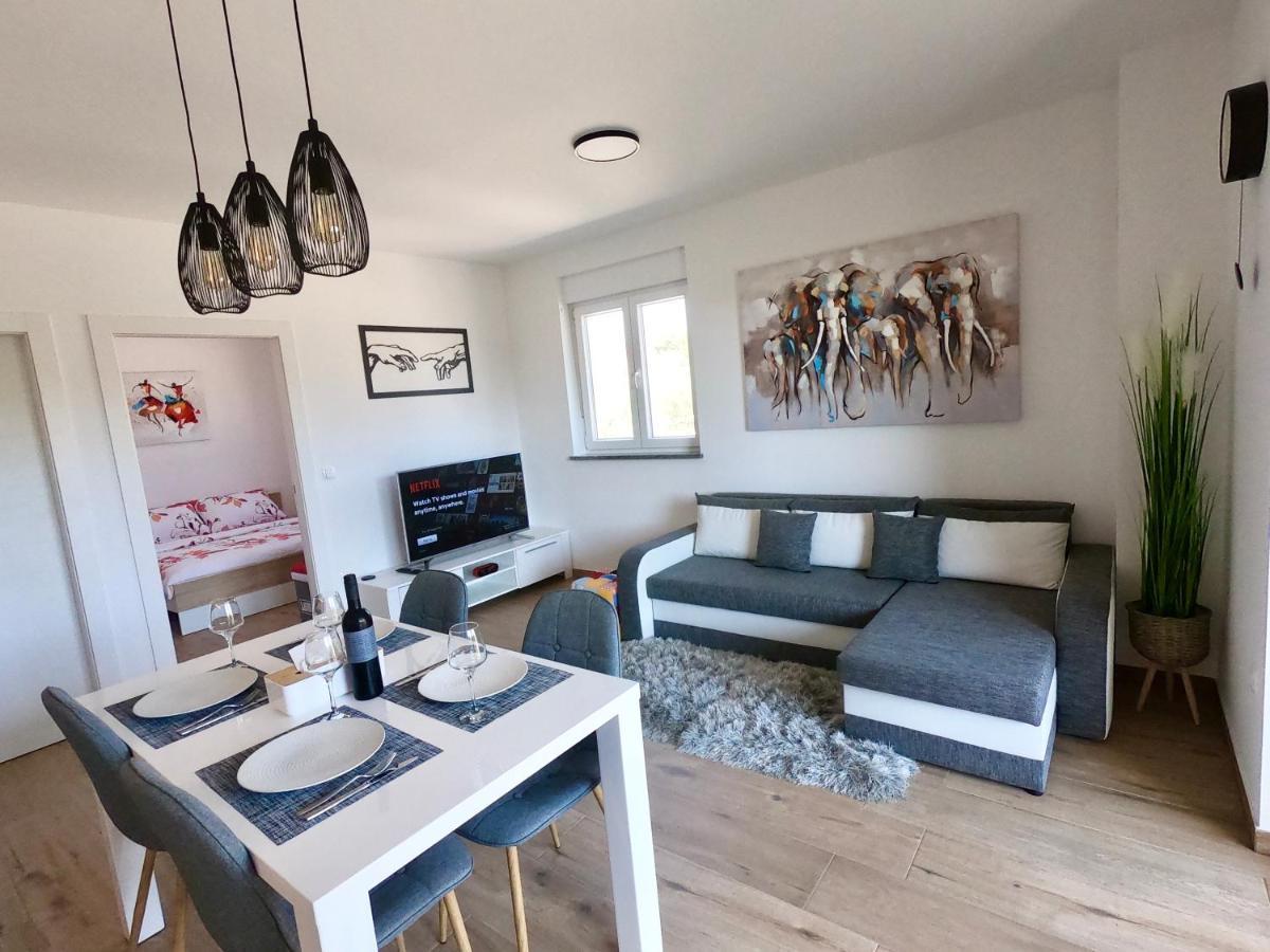 Apartment Libero โวดีเซ ภายนอก รูปภาพ